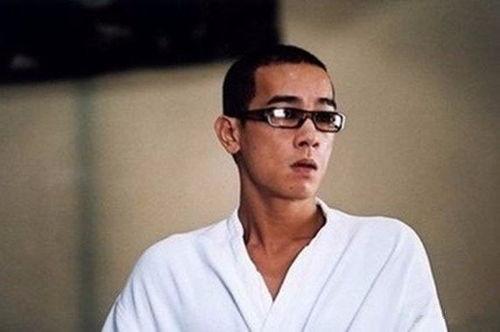 吴卓羲爆料陈小春视频,事件背后真相引人关注  第2张